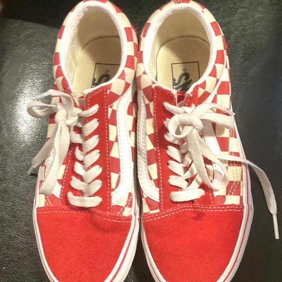 Vans - Picture 2 of 4